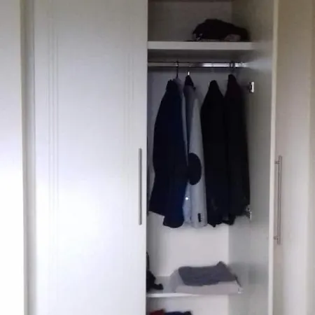 Double With Private Bathroom In Seaside Village 35 Min From *